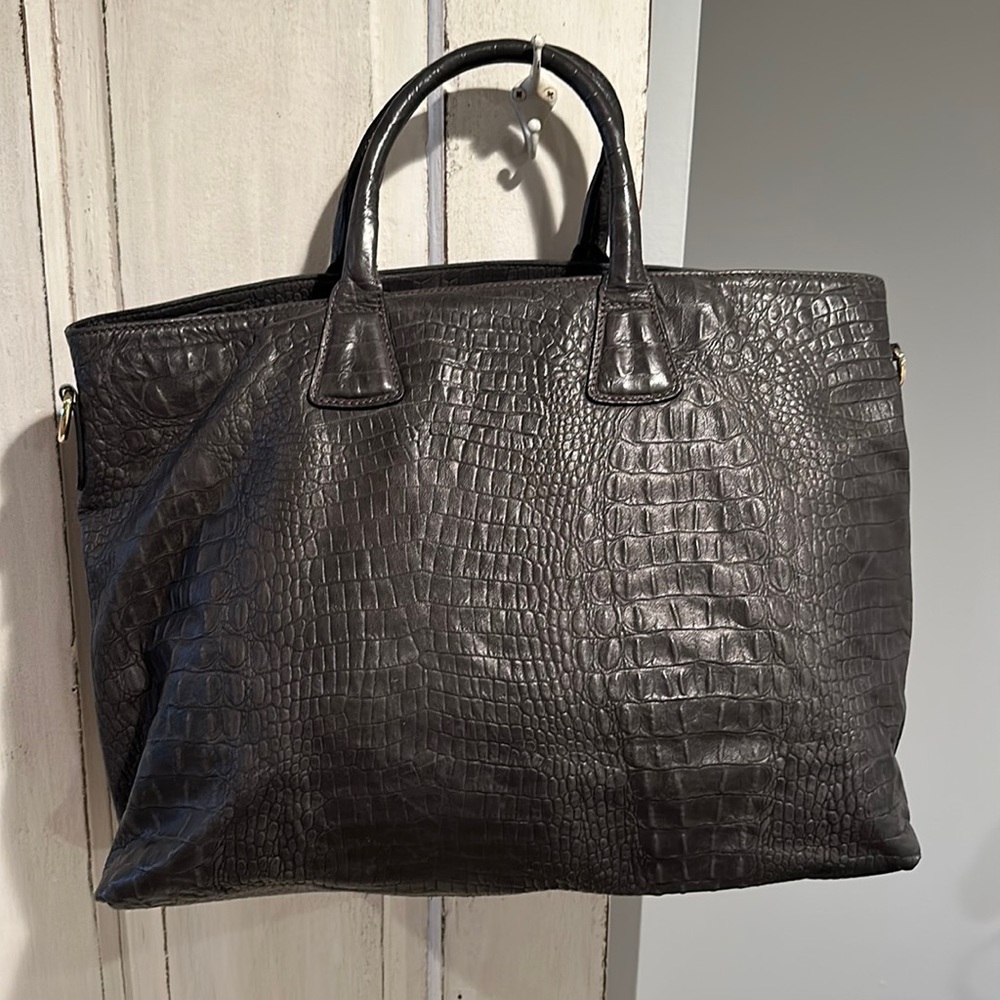 Gianni Chiarini dark gray leather purse